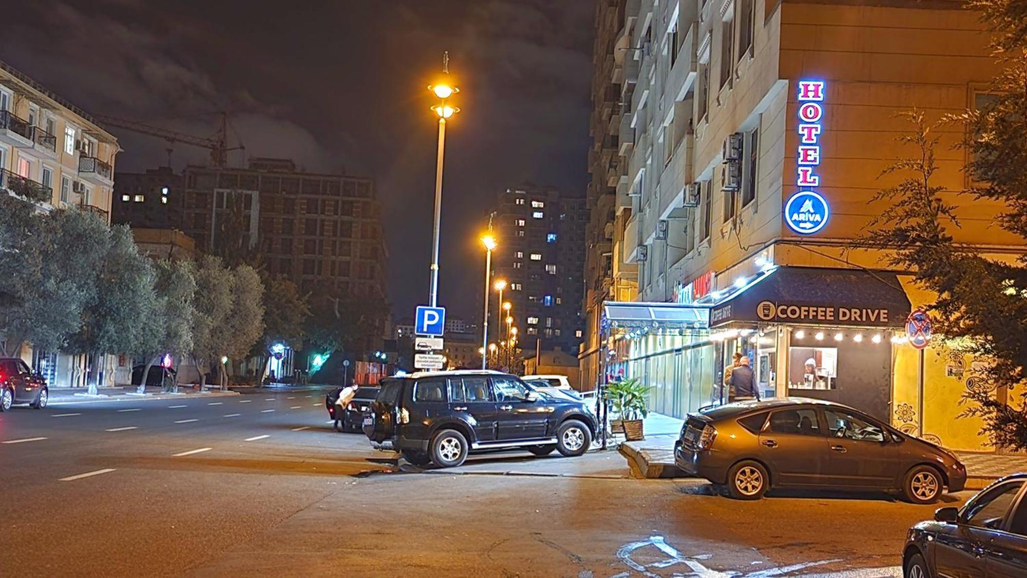 Ariva Center Hotel Xetai Баку Екстериор снимка